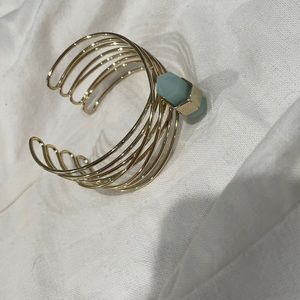Bracelet cuff